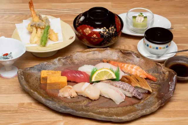 ・
皆様こんにちは！
日本料理蔵です😊
特上握り膳の紹介をさせていただきます。

特上握り膳　3.700円(税込)
昼の部でも夜の部でもお召し上がり頂けます。
蔵の人気商品です。
是非お召し上がり下さい。

#日本料理蔵
#新倉敷ランチ
#新倉敷駅
#新倉敷駅前
#新倉敷駅北口
#新倉敷ランチ
#新倉敷グルメ
#玉島ランチ
#玉島グルメ
#倉敷ランチ
#倉敷グルメ
#倉敷和食
#倉敷日本料理
#岡山ランチ
#岡山グルメ
#岡山和食
#岡山日本料理
#日本料理